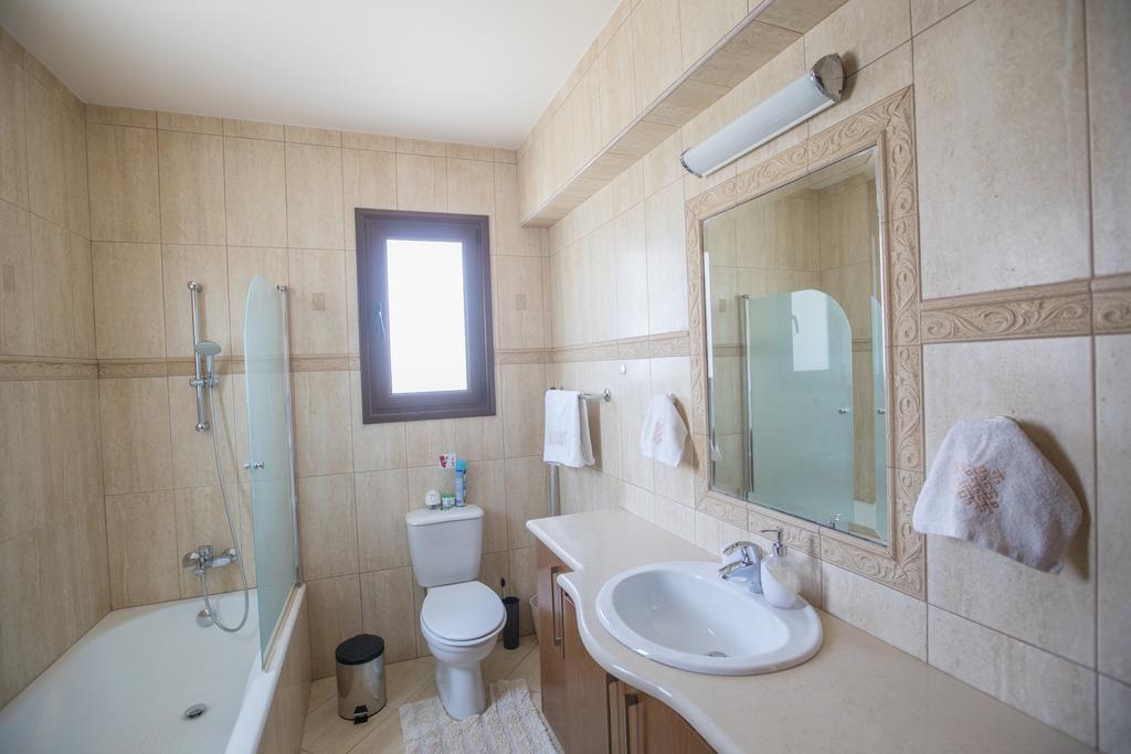 Artemisia Villa Протарас Екстериор снимка