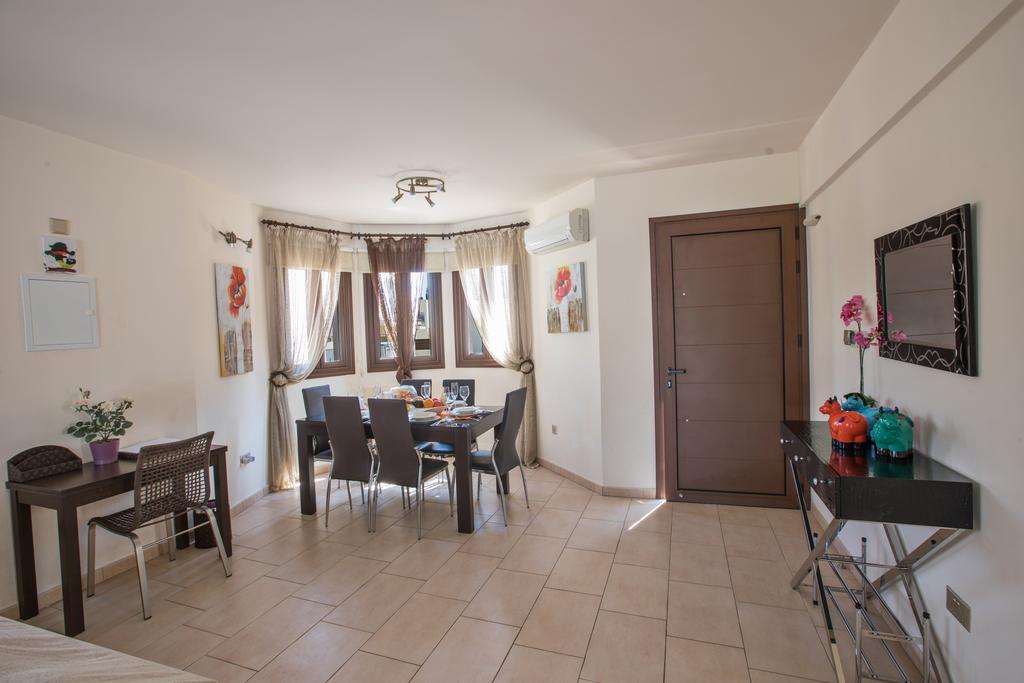 Artemisia Villa Протарас Екстериор снимка