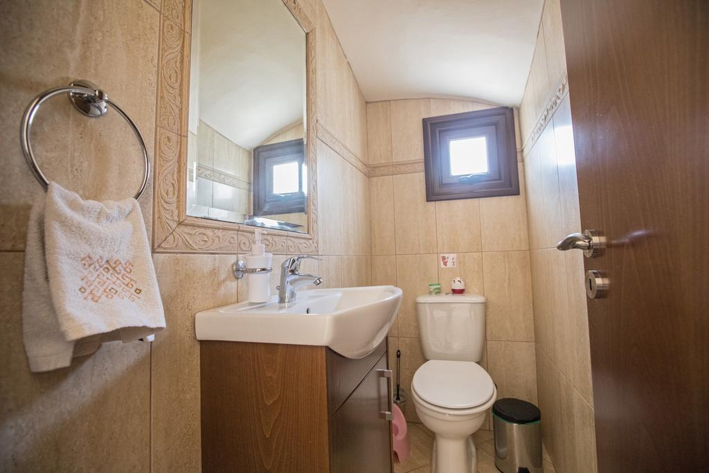 Artemisia Villa Протарас Екстериор снимка